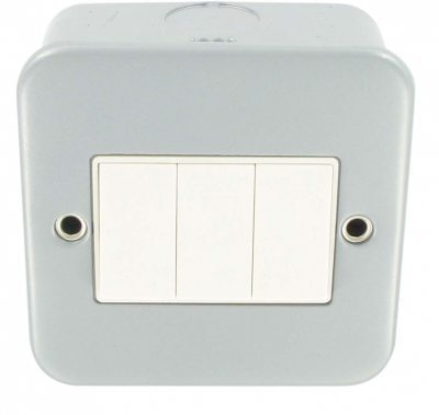 Metal Clad Switch 10A 3 Gang