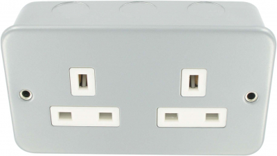 Metal Clad Unswitched Socket 13A 2 Gang